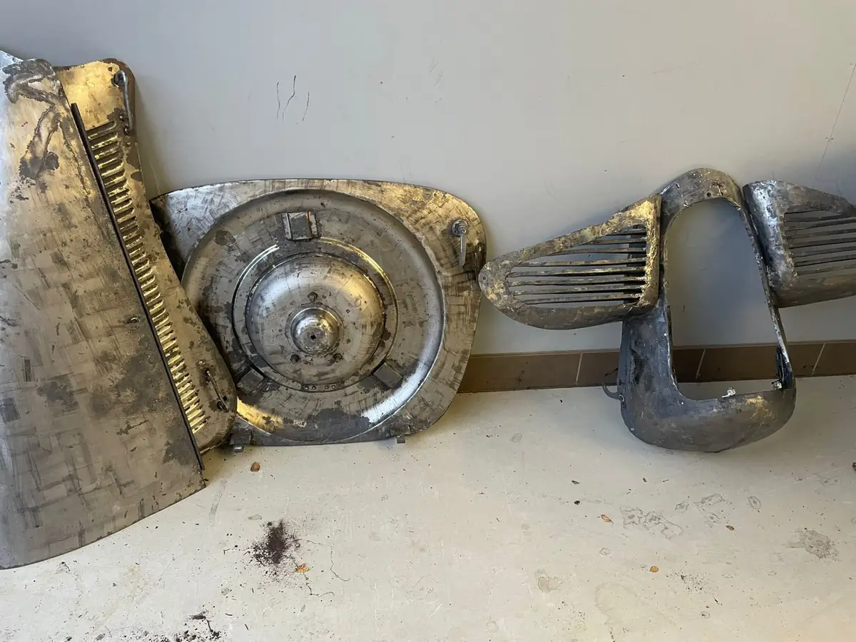 Vanhan auton osien laserpuhdistus